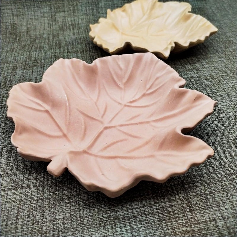 japleed Textured Tray Silicone Molds, Maple Leaf Tray Resin Concrete Molds, Leaf Jewelry Tray Candle Holder Container molds, Epoxy Resin Casting Clay Molds for Storage Craft Making  Decoration - Image 5