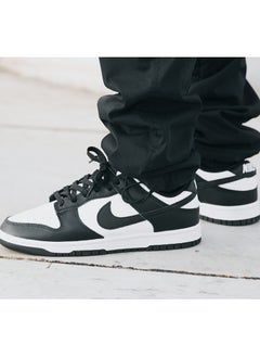 نايكي حذاء تزلج Dunk Sb للجنسين بلون الباندا  - Image 2
