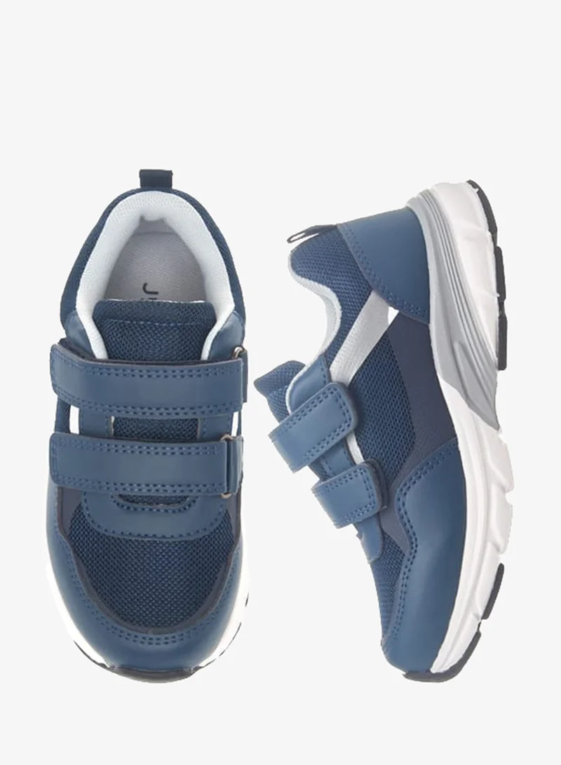 جونيورز سنيكرز أولاد بألوان متداخلة وإغلاق بشريط لاصق