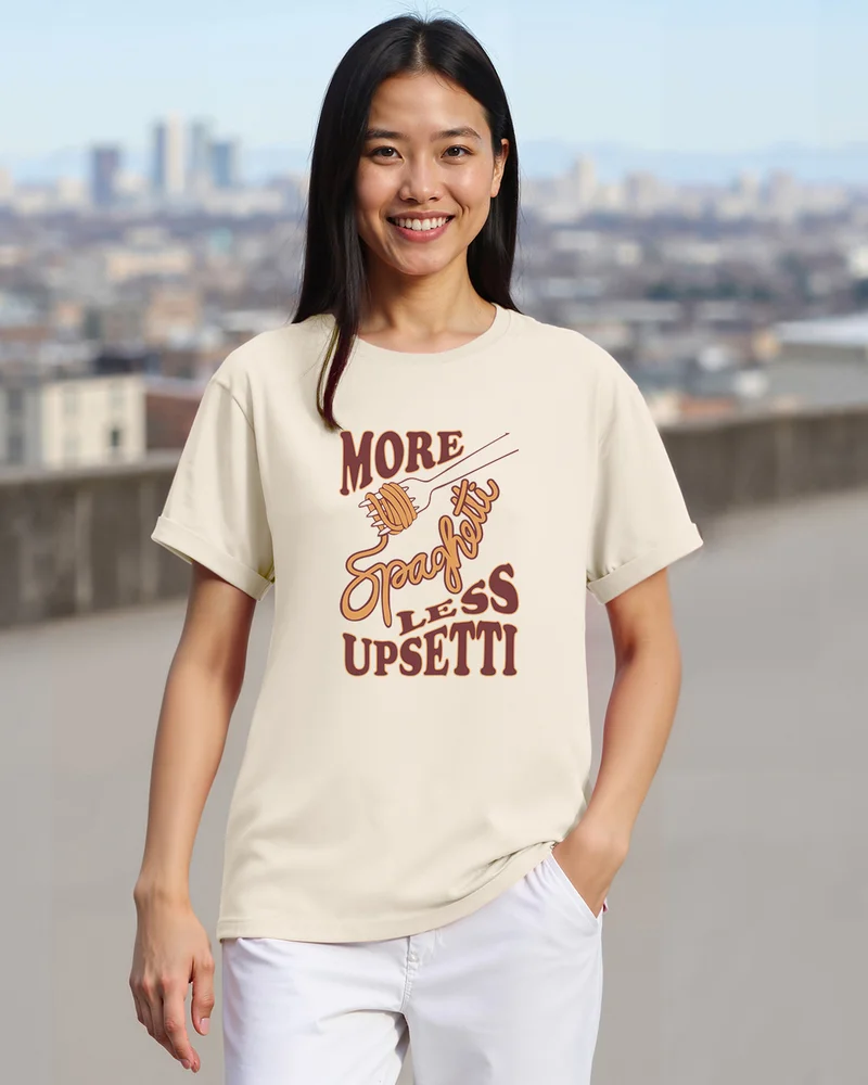 بيواكوف تيشيرت بيج نسائي بطبعة جرافيك بحمالات رفيعة بتصميم بوي فريند