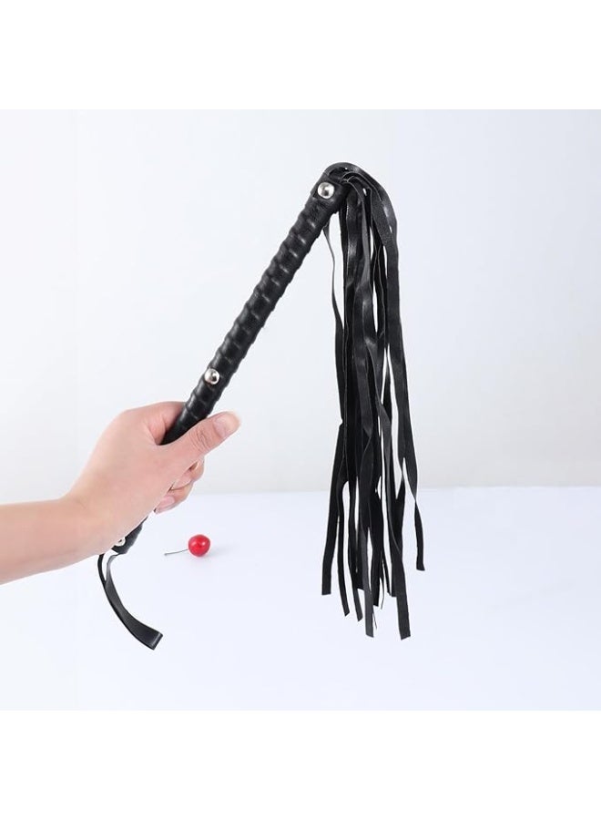 amazing.EGP AmazingEGP | Black Faux Leather Riding Crop, 39cm Length, PU Material with Plastic Handle, Metallic Accents, Costume Accessory for Halloween, Cosplay, Theater - Image 2