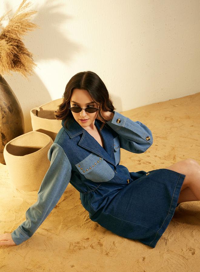 ستايل ستون فستان دنيم بطول الركبة ونمط كُتل الألوان - Image 3