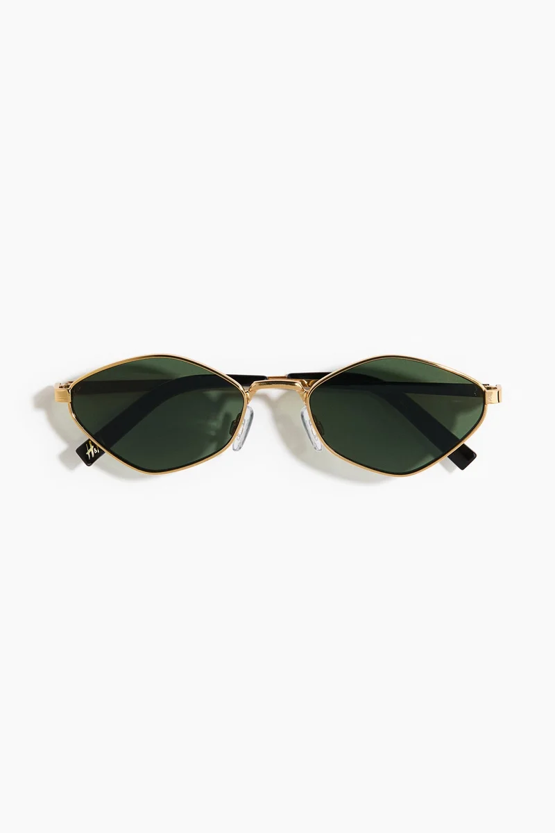 Oval sunglasses