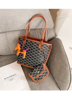 Goyard St. Louis bag has an elegant and attractive design in a small size
