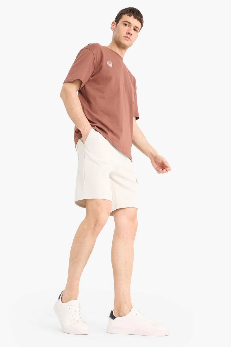 ديفاكتو Regular Fit Regular Hem Shorts