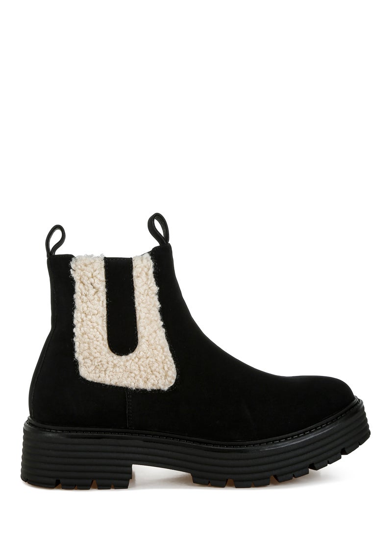 لندن راج أحذية الكاحل السميكة من لندن راغ للنساء، مزينة بتفاصيل من الفرو الصناعي - Image 1