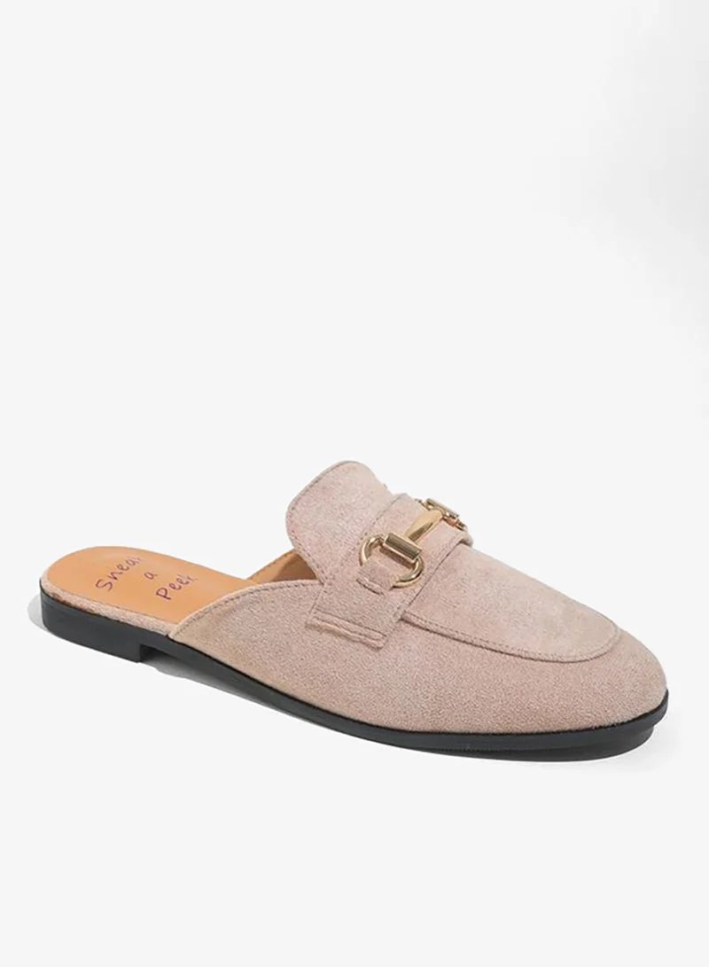 سنيك ايه بيك مولز سلايدز بلمسة معدنية