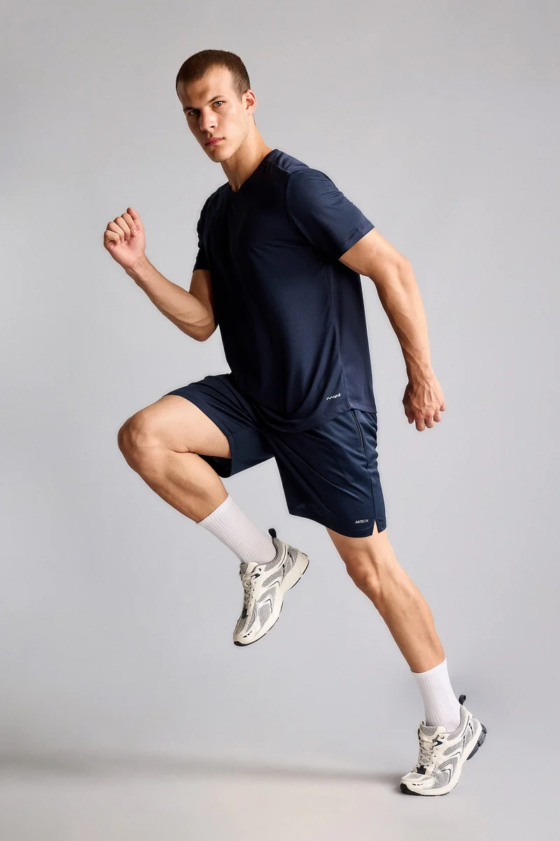 ديفاكتو Slim Fit Sports Shorts