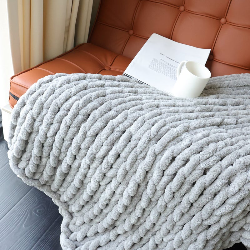 Maetoow Chenille Chunky Knit Blanket Throw 5060 Inch Handmade Warm  Cozy Blanket Couch Bed Home Decor Soft Breathable Fleece Banket Christmas Thick and Giant Yarn ThrowsGrey