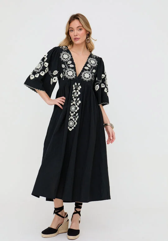 رافاي Arianna V- Neck Embroidered Maxi Dress In Black