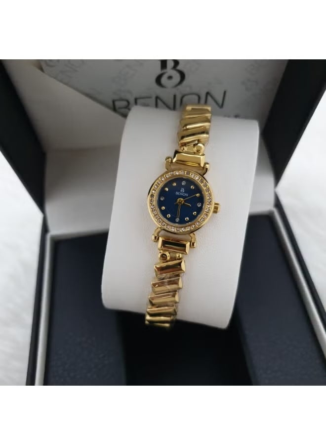 Elegant women's stainless steel wristwatch, modern and high quality, water resistant, with a silver and gold bracelet and white dial.