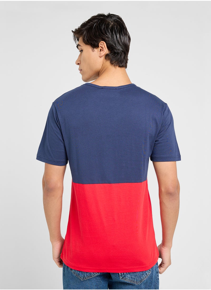 trendyol Color Block Crew Neck T-Shirt  - Image 2
