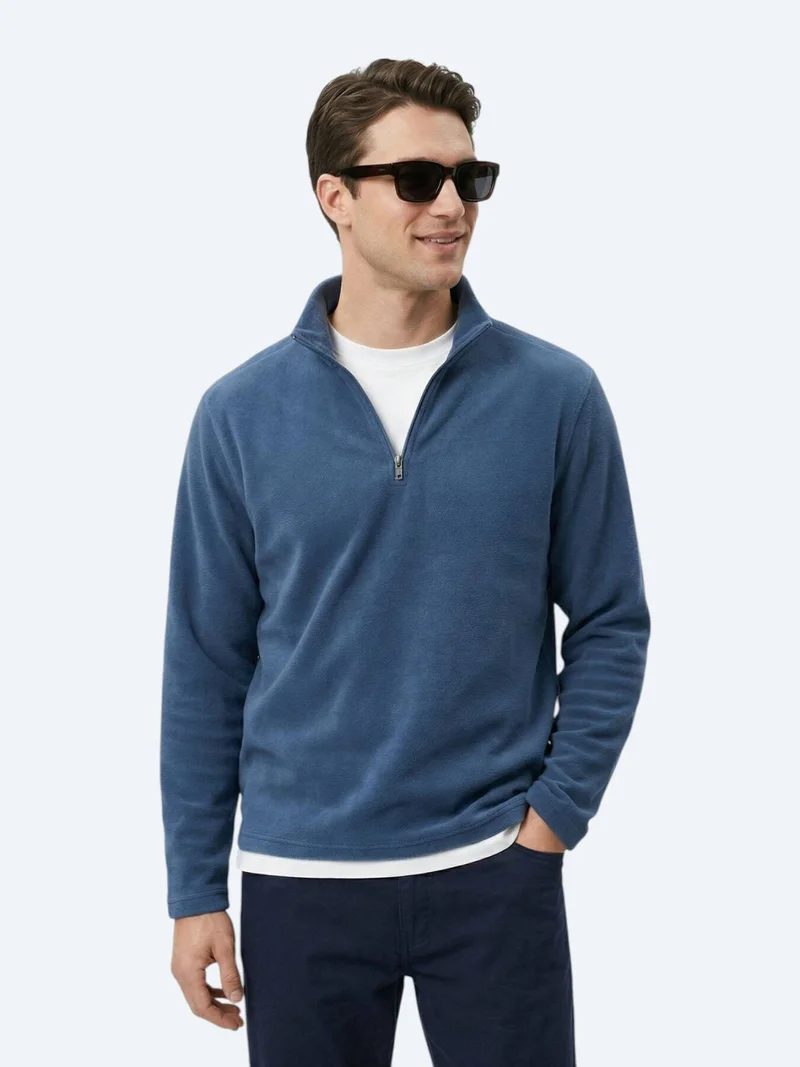 Kip Indigo Turtleneck Plain Sweatshirt