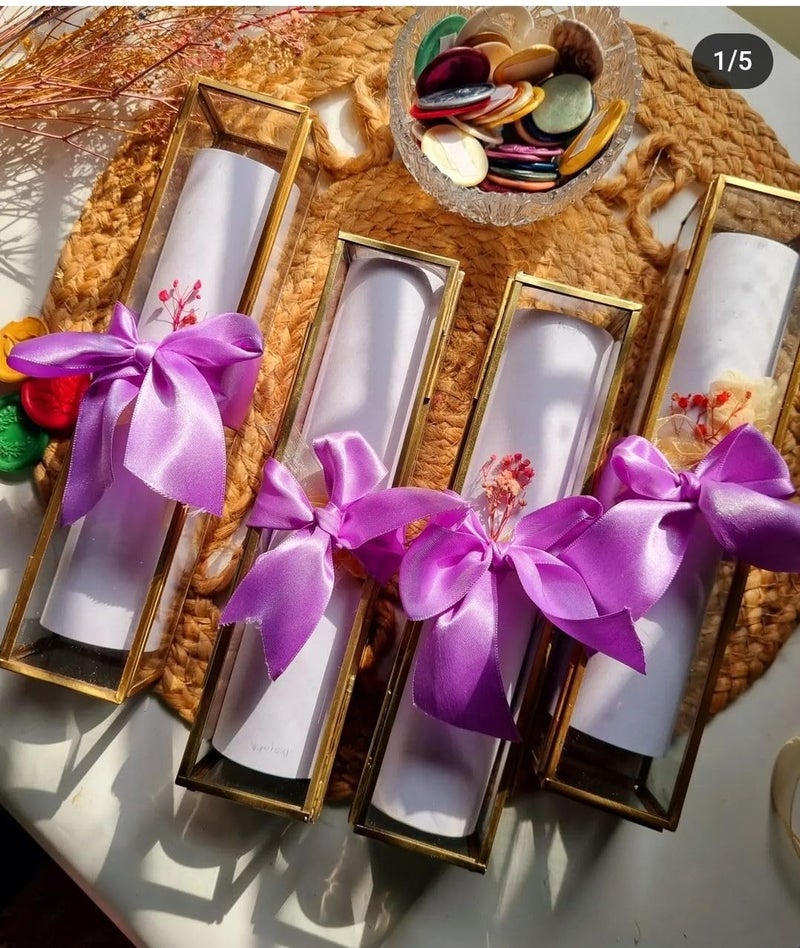 ARTINCO Glass Gold Scroll Box For Wedding Invitations, Giveaway Gift Box 9X2.1X2 .1 Inches (23X5X5 Cm, Pack Of 1) - Image 4