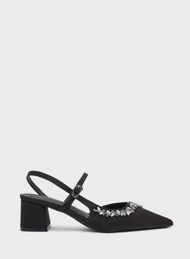 خزانة Mid Heel Embellished Pump