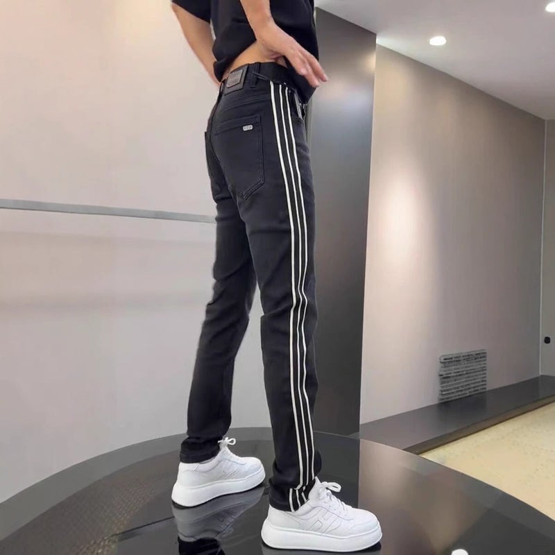 Unisex Classic Denim Jeans Loose Fit Daily Outdoor Wear - Image 4