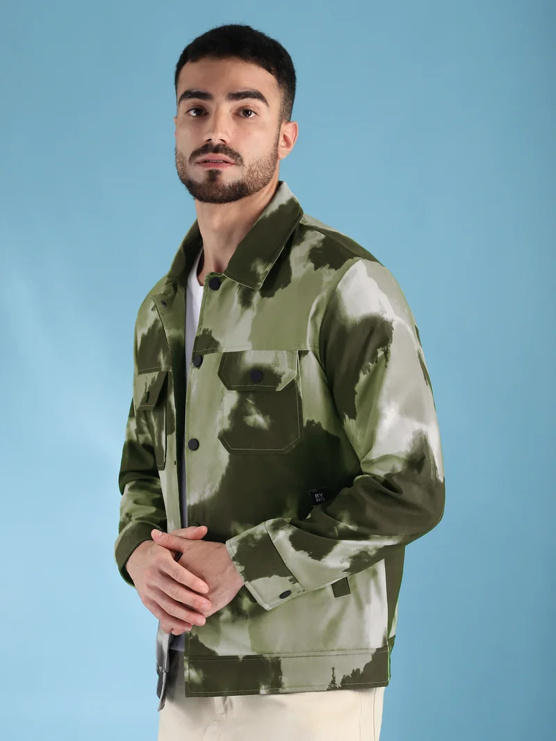 بيونغ جاكيت بطبعة ربطة عنق وصباغة خضراء