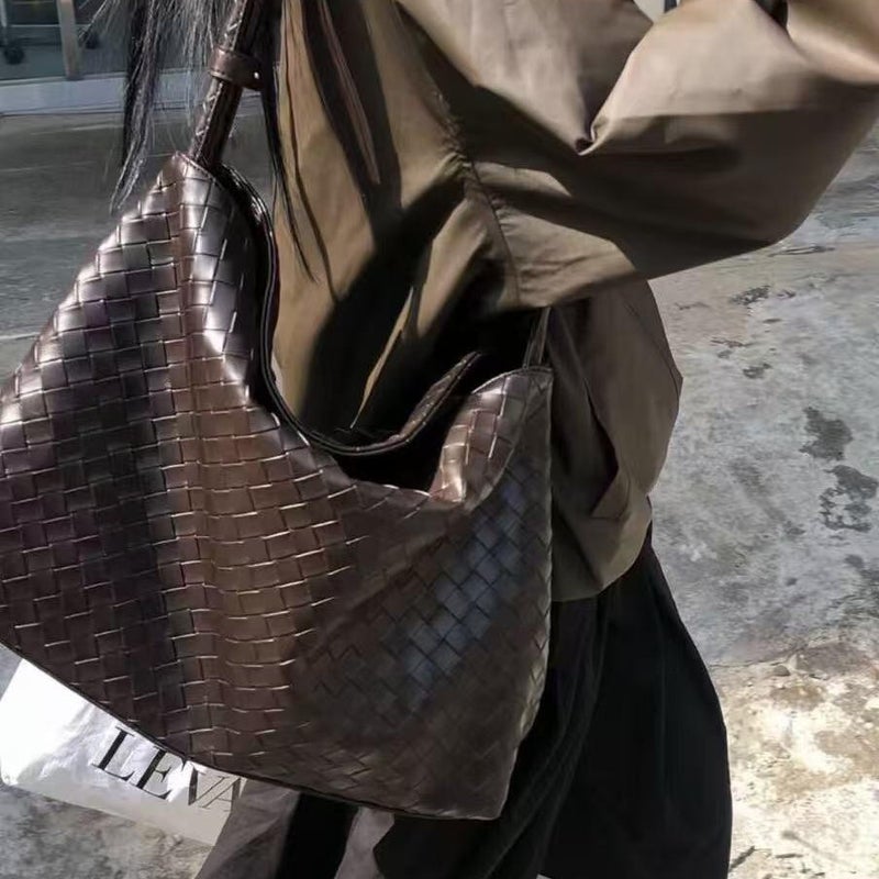 حقيبة مونورو الكتفية المنسوجة للنساء - Image 3