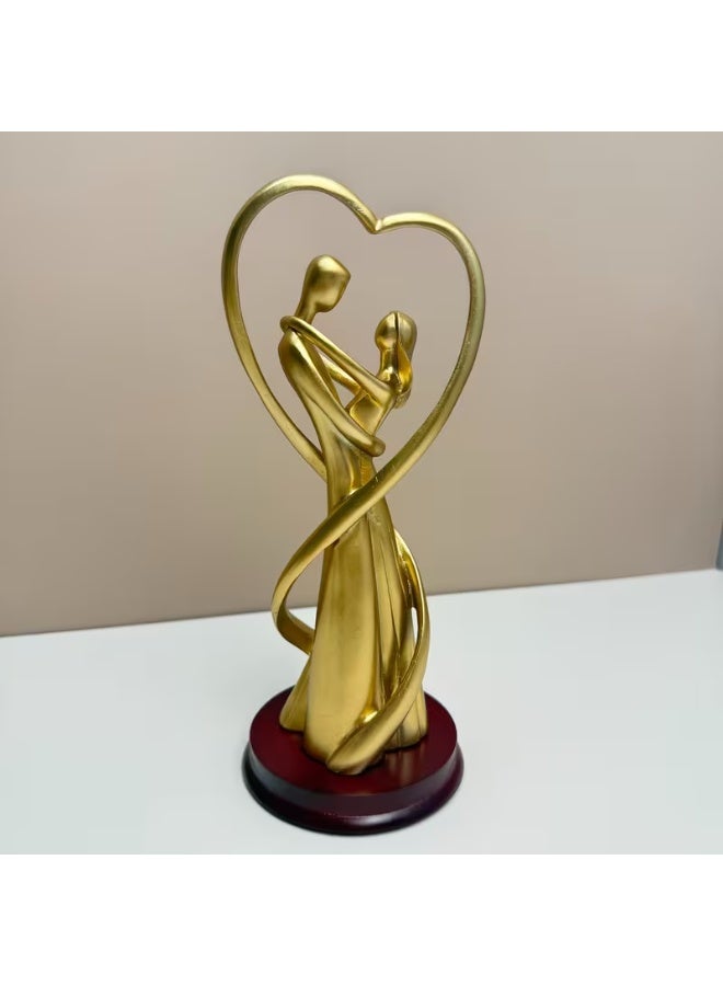 erorex 1pc Personalized Couple Statue - Custom Wedding/Anniversary/Valentine's Gift - Elegant Golden - Heart-Shaped Base - Romantic Home Decor - Resin Figurine - No Electricity Needed - Ideal for Living Room, Bedroom - Anniversary Wedding Wedding Gift for Couples - Romantic Keepsake for Wife, Husband, Boyfriend, Girlfriend - Elegant Tabletop or Shelf Decoration, Detailed Sculpture - Image 3