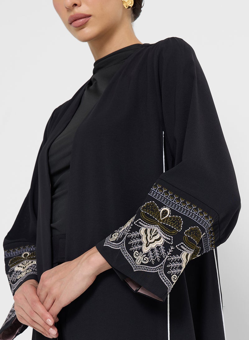 خزانة عباءة بأكمام مطبوعة - Image 3