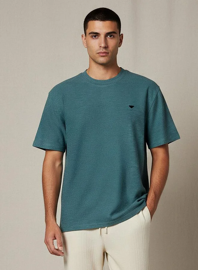 Lee Cooper Men Regular Fit Crew Neck Short Sleeves Textured T-shirt