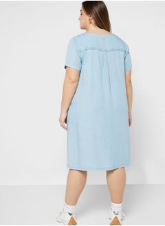 Button Detail V-Neck Dress - pzsku/Z2625E8068C2195B70320Z/45/_/1716926817/a9956021-33ff-4dc6-9924-d48cbce3d118