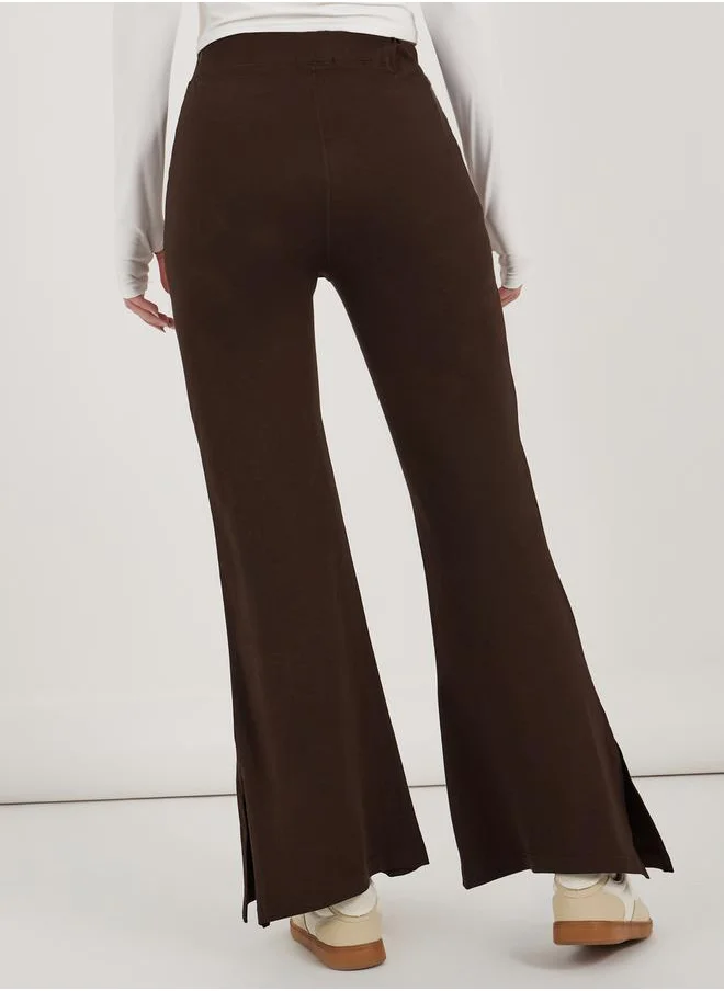 Styli Solid Fit and Flare Leggings with Slit Hem
