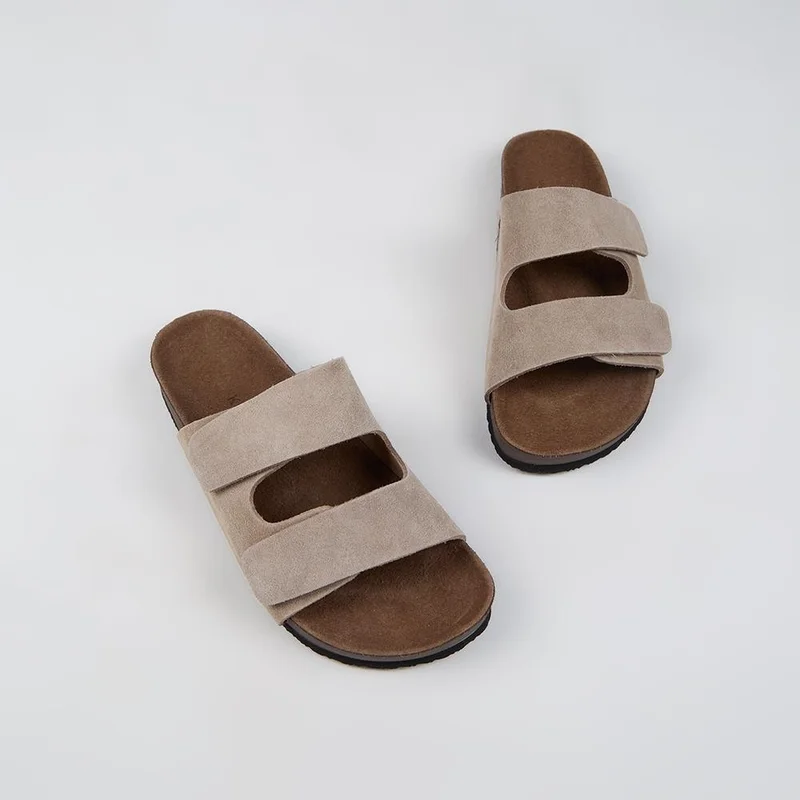 مانجيرو شباشب رجالية من جلد المنك الطبيعي من كراهي روبرت، مزودة بحزامين من الفيلكرو