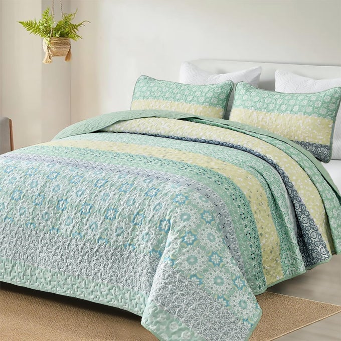 BOHO QUILT SET KING SAGE GREEN BOHEMIAN STRIPED PATCHWORK BEDSPREAD COVERLET SET WITH 2 PILLOWCASESLIGHTWEIGHT MICROFIBER FLORAL BEDDING SET 10490