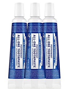 Dr. Bronner's معجون أسنان All-One (بنكهة النعناع، 1 أونصة، عبوة من 3 قطع) - 70% مكونات عضوية، طبيعية وفعالة، خالية من الفلورايد، خالية من كبريتات لوريث الصوديوم، تساعد على تنعيم رائحة الفم، وتقليل البلاك، وتبييض الأسنان، نباتي  - Image 1