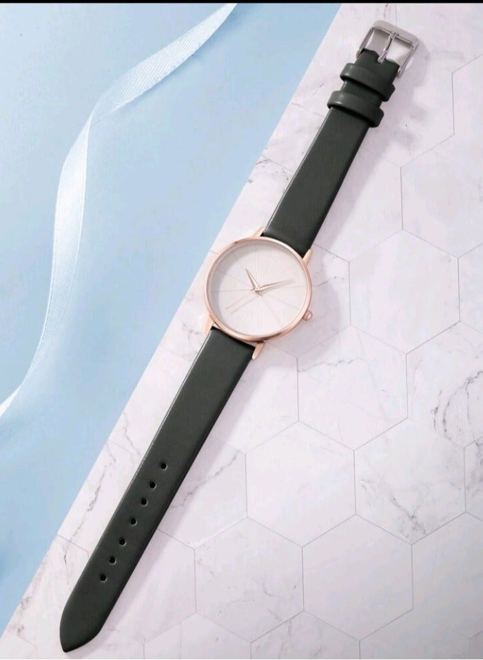 Attractives Elegant Wrist Watch For Women Size 40mm - Image 3