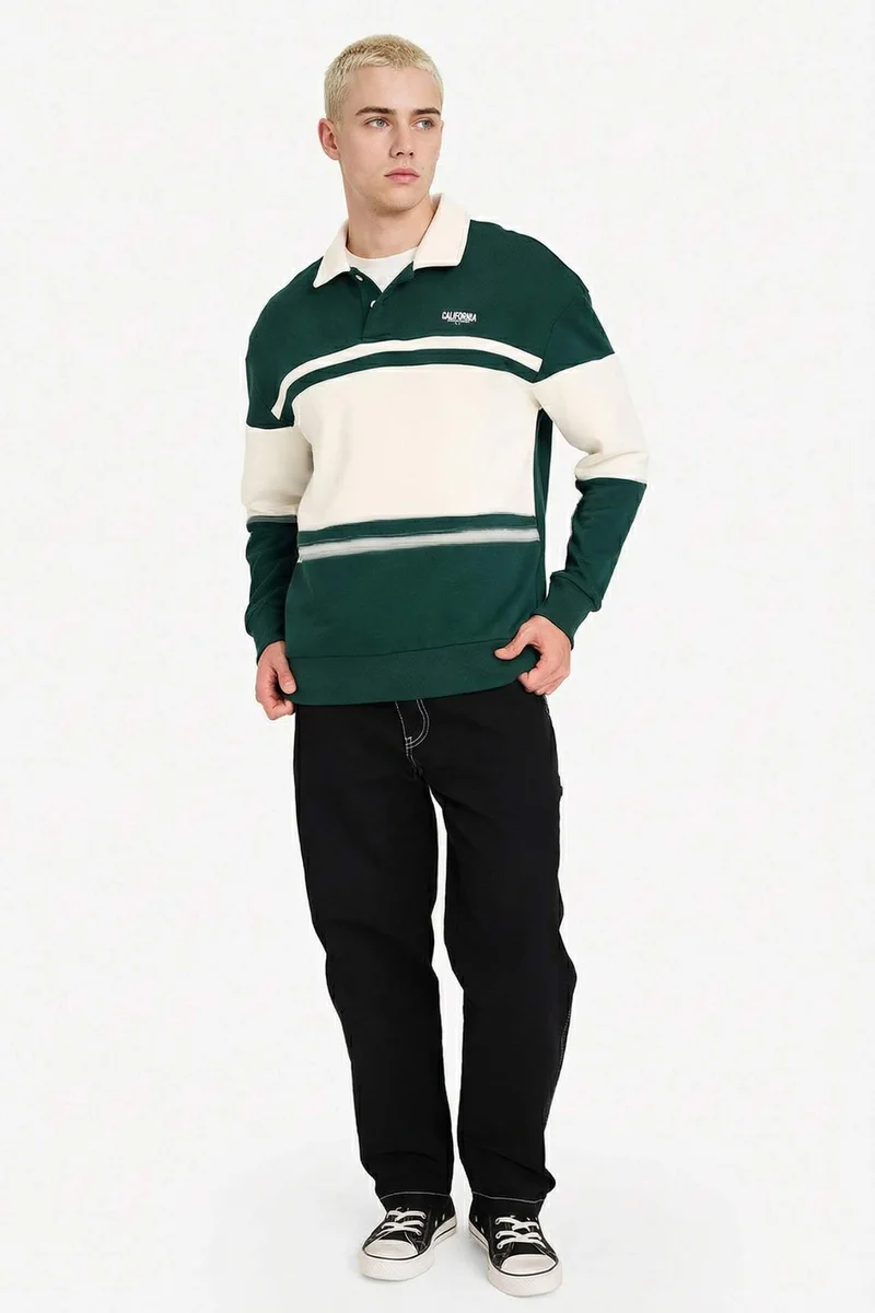ديفاكتو Boxy Fit Long Sleeve Sweatshirt