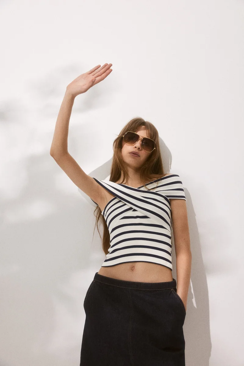 H&M Off-the-shoulder top