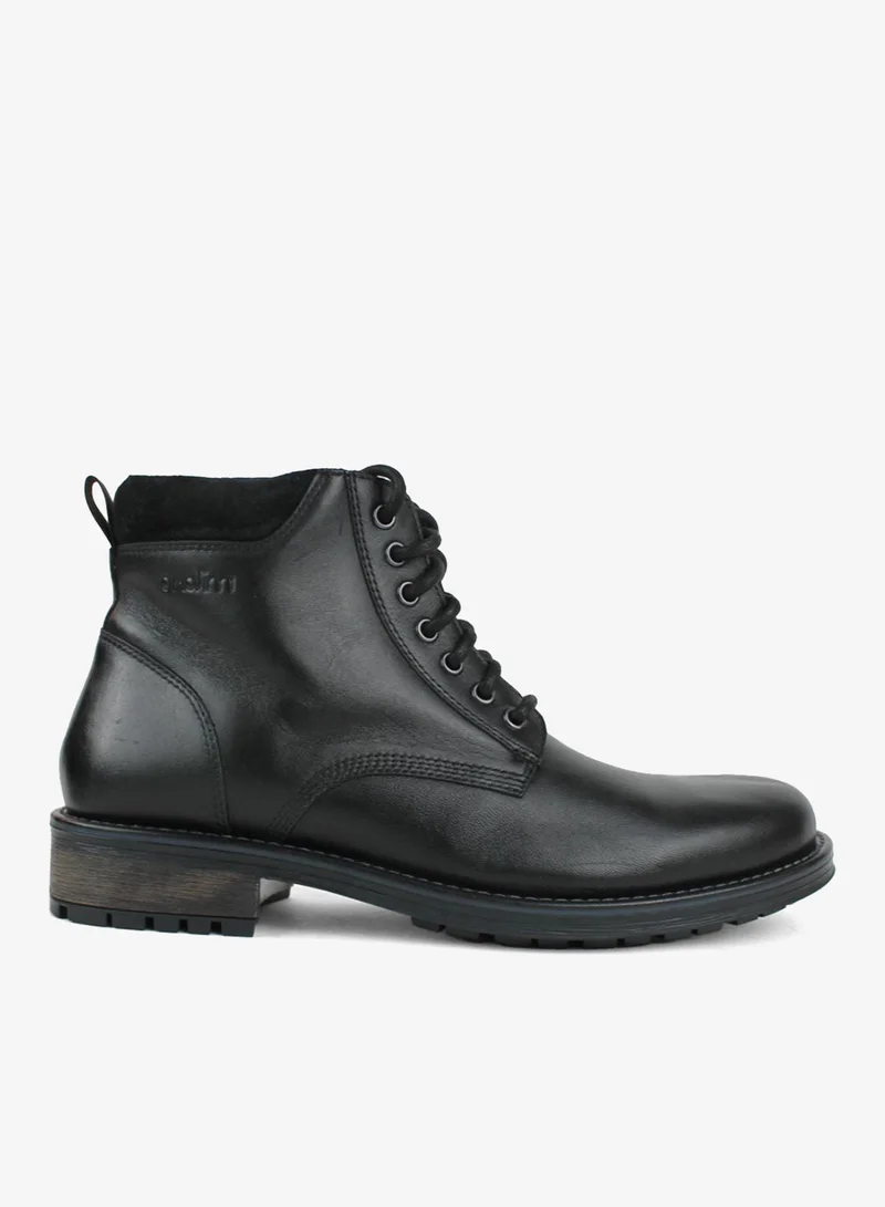 ميلانو راندل بوتس