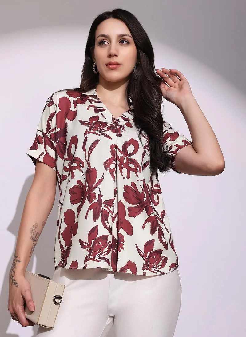 globus Globus Women Red Floral Print Collared V-Neck Short Sleeves Gathered & Pleat Detail Curved Hem Top