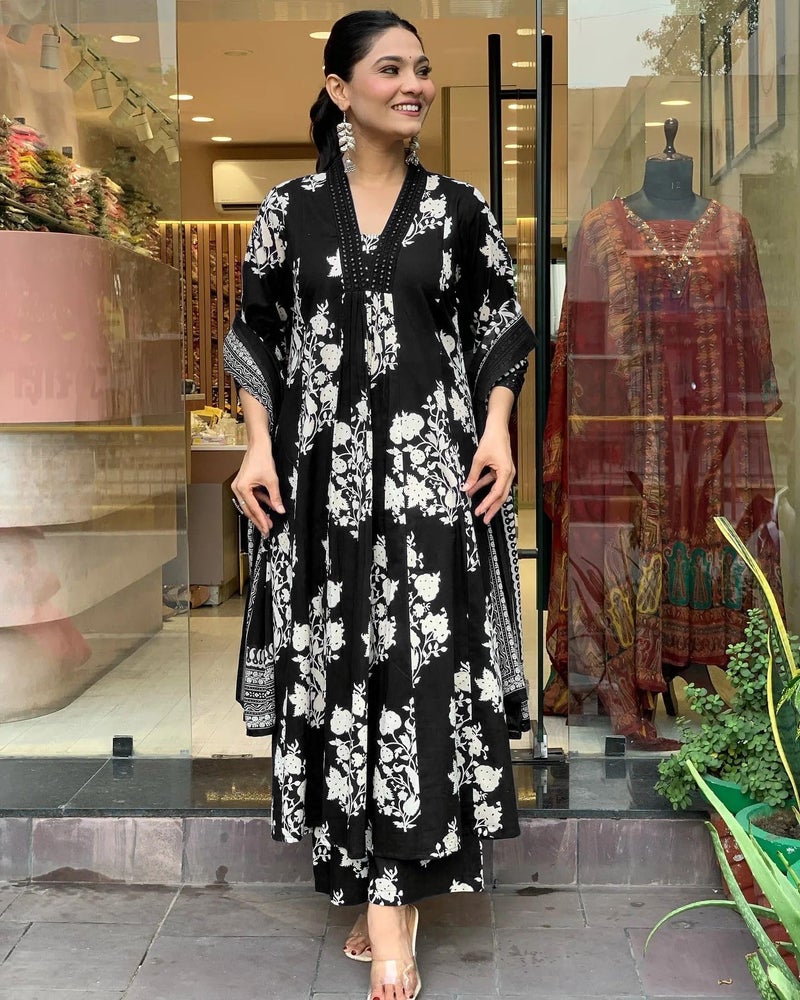 Toochki Kurti Set for Women | Anarkali Fit & Flared Kurtas for Women's | Cotton Kurtis for Woman | Kurta with Palazzo & Dupatta | Ethnic Salwar Suits Sets Black - Image 2