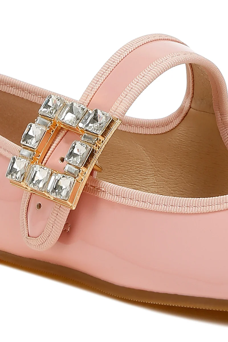 London Rag Brooch Mary Jane Sandals in Pink