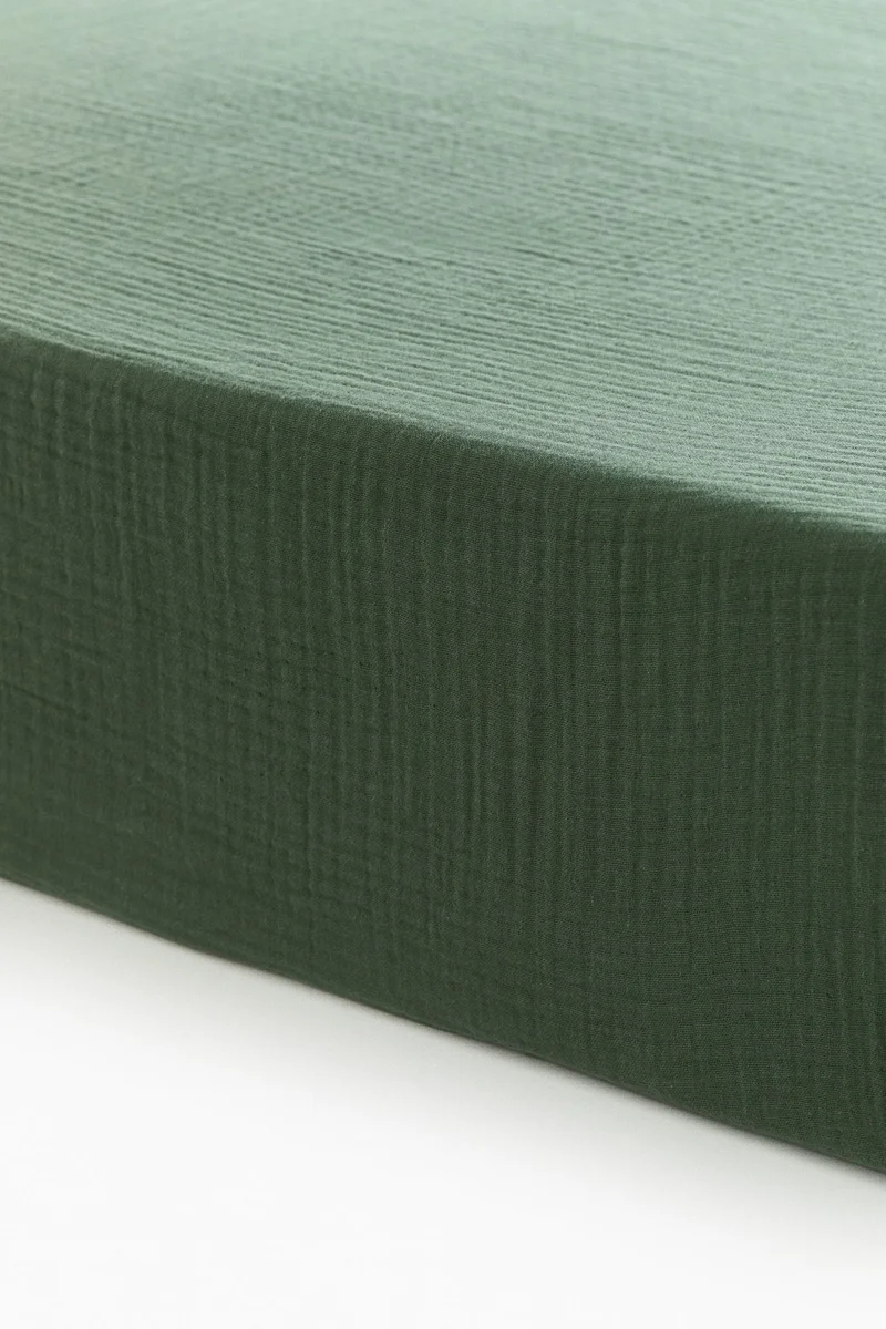 اتش اند ام شرشف مهد بحواف مرنة من الموسلين