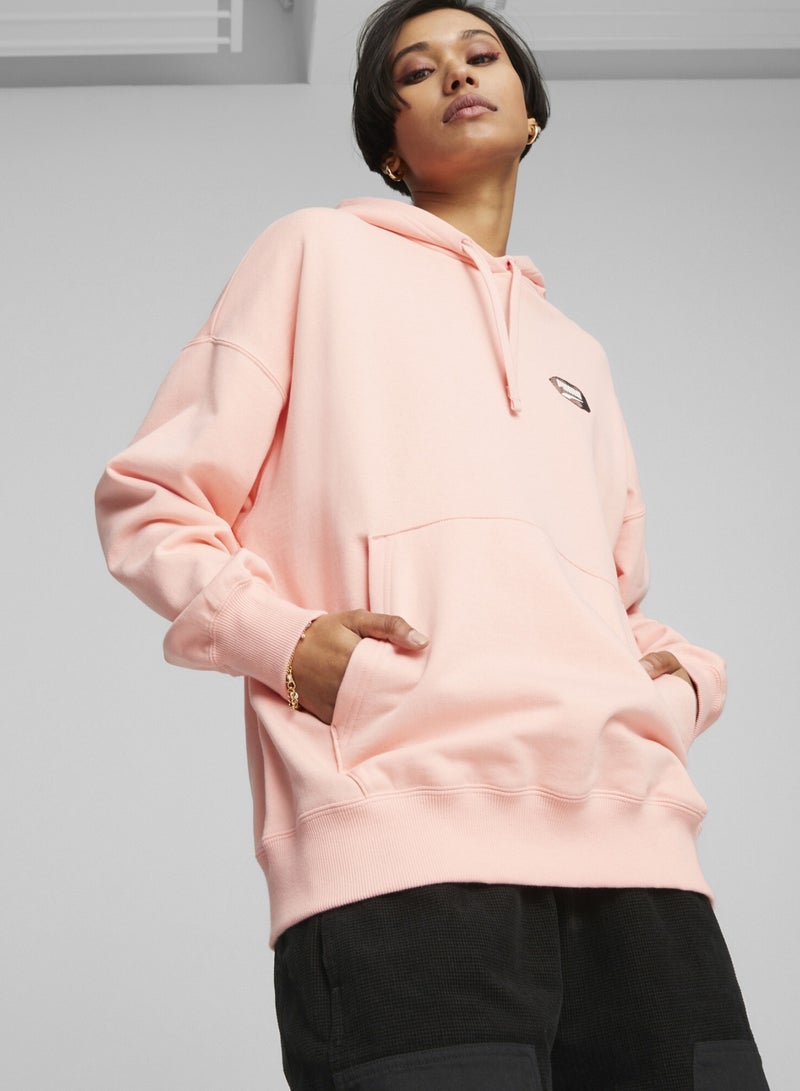 بوما هودي كبير الحجم مزين برسومات للنساء من تشكيلة DOWNTOWN - Image 1