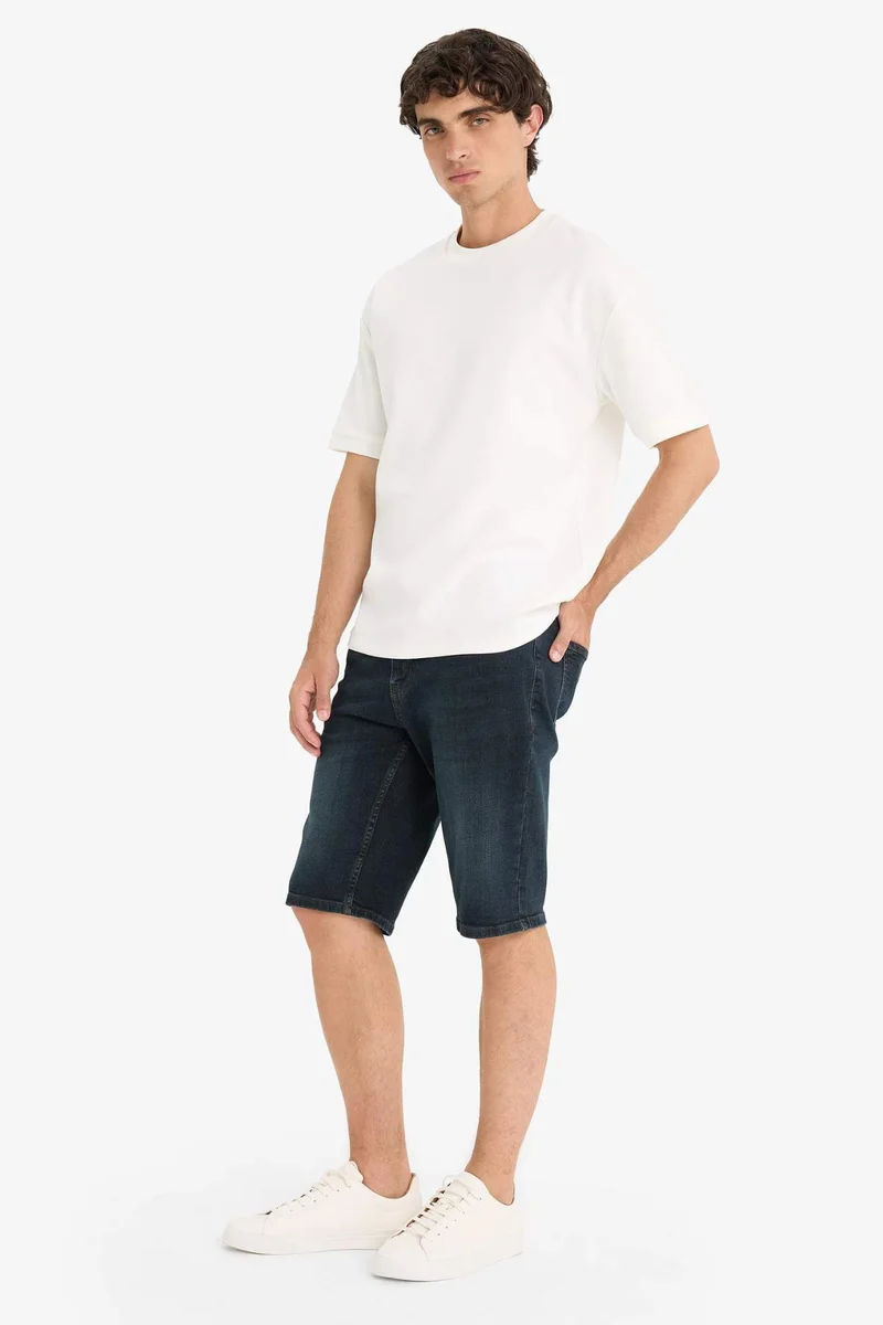 ديفاكتو Slim Fit Denim Bermuda Shorts