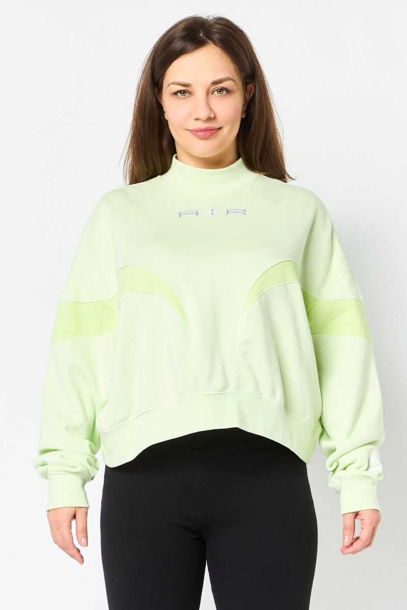 Nike سويت شيرت خارجي طويل الأكمام للنساء بحجم كبير، أخضر فاتح - Image 1