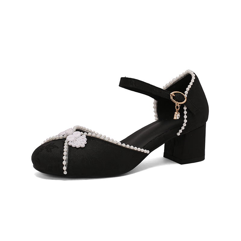 Autumn 28-43 Ethnic Style Horse-Faced Skirt Cheongsam Hanfu Shoes New Chinese-Style Buckle Hollow Sandals - Image 1