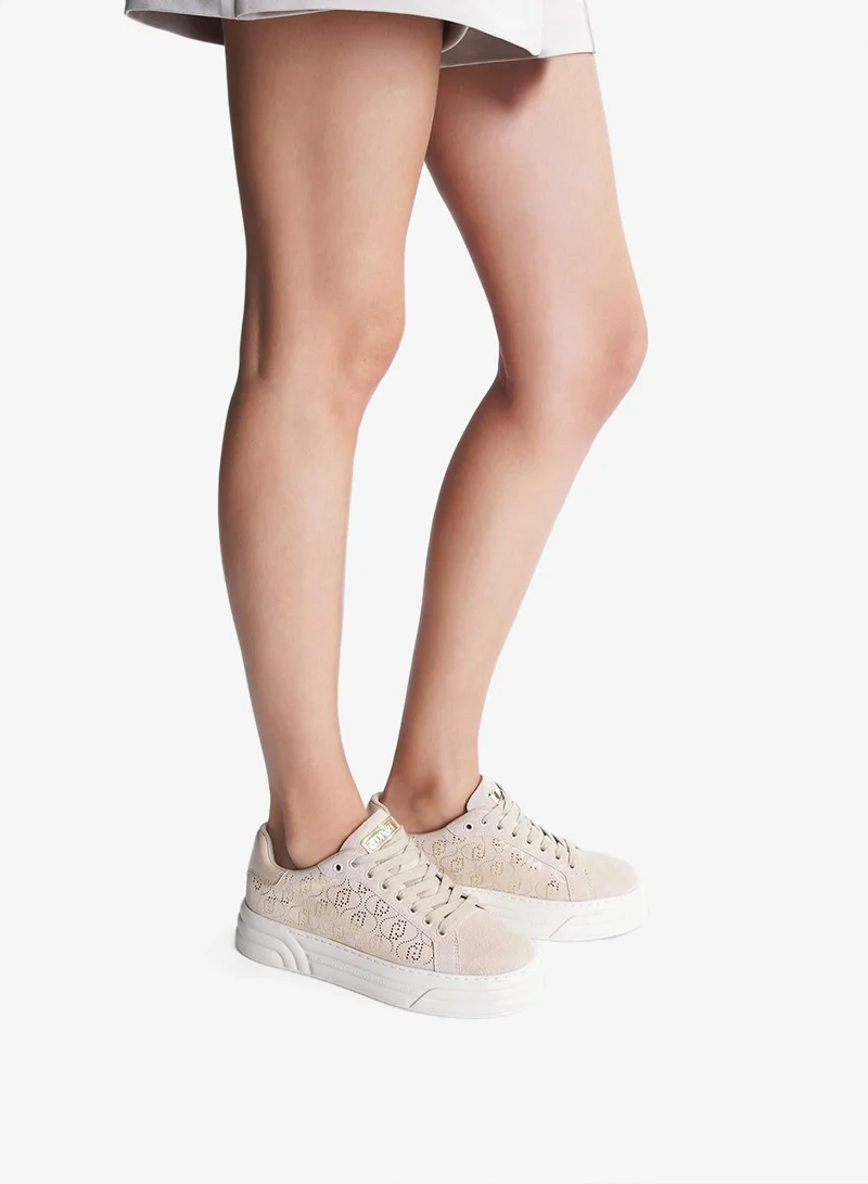 ليو جو أحذية رياضية بيج بمنصة وشعار