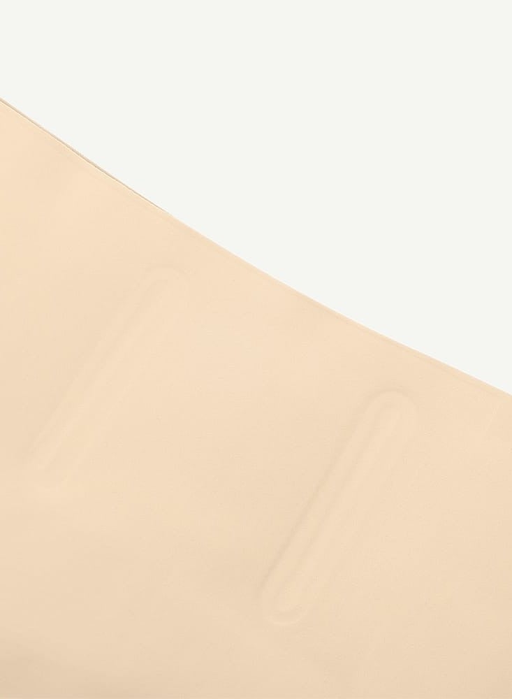 Seamless Side Padding and Tummy Tuck Shorts - Image 3