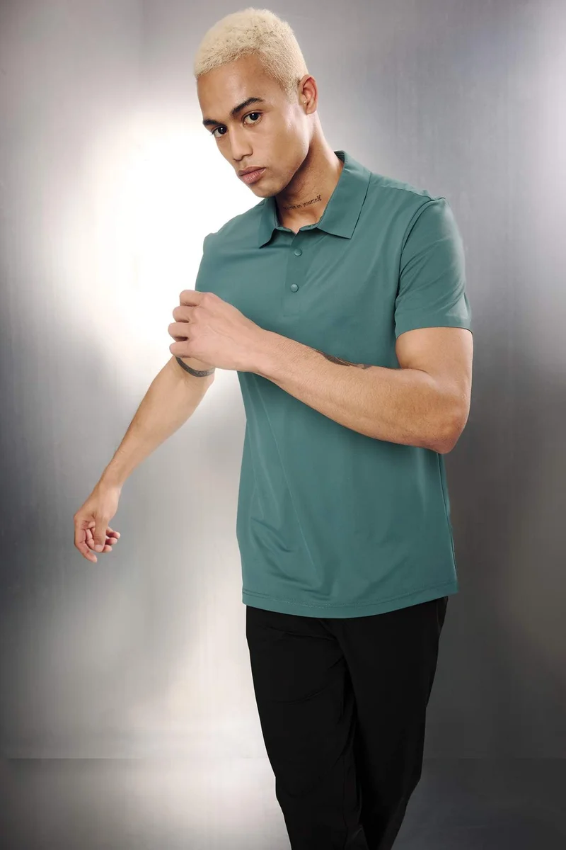 ديفاكتو Slim Fit Short Sleeve Polo T-Shirt