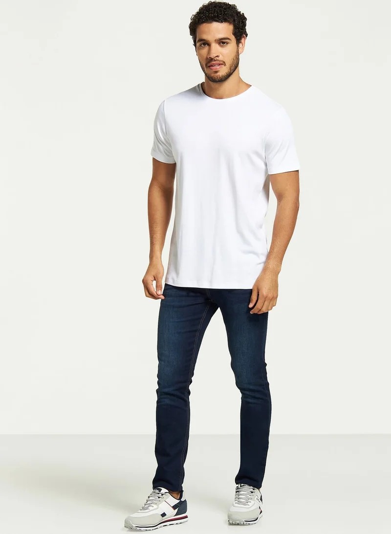 Iconic Essential Crew Neck T-Shirt