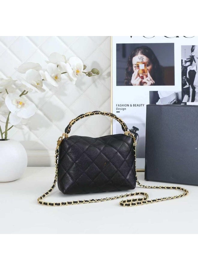 TOP Choice Elegant Quilted Gold Top Handle Crossbody Bag with Chain Strap – Calfskin Leather-Look Shoulder Handbag for Women, in size 19 cm.