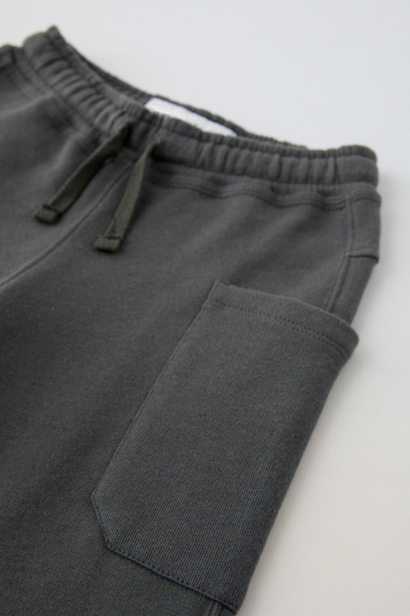Alan Jones Clothing Boys Regular Fit Mid Rise Solid Plush Pants with Pockets (Anthracite Grey_13-14 Years) - Image 4