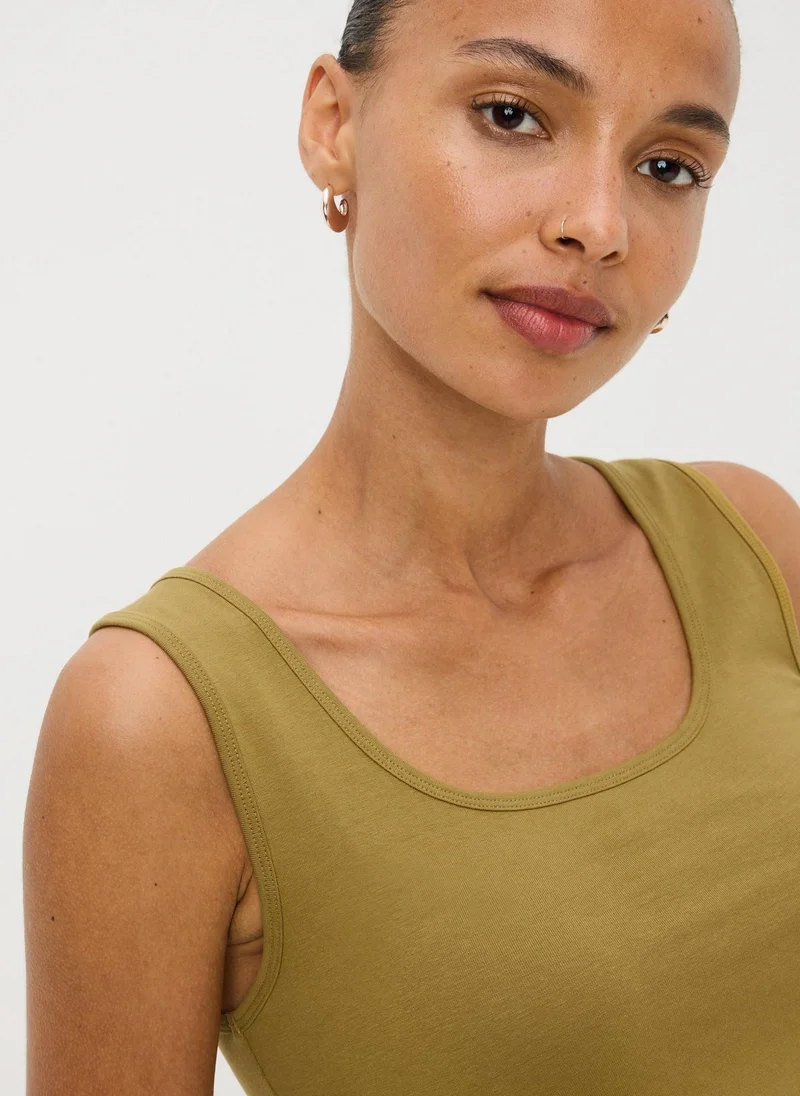 ماتلان Olive Vest Top