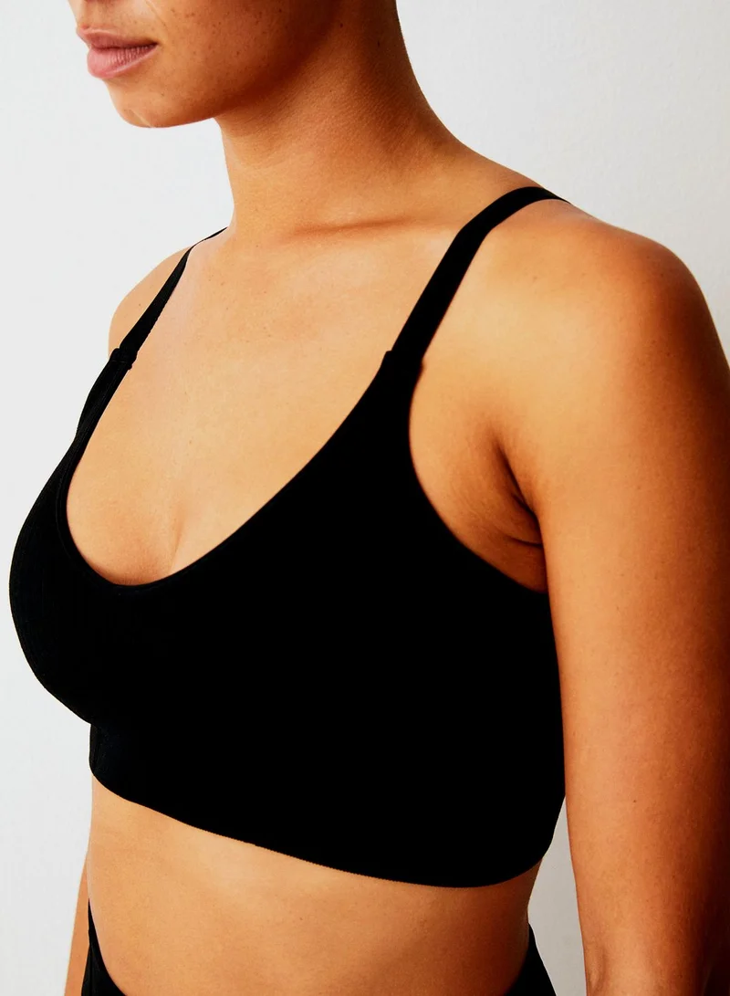 H&M Seamless Sports Bra